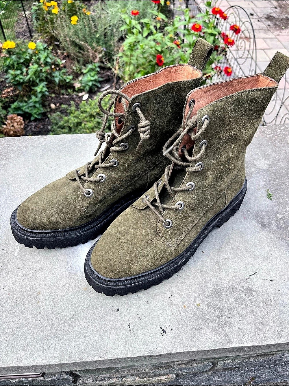 Madewell The Rayna Lace-Up Lugsole Boot in Suede Green & Brown